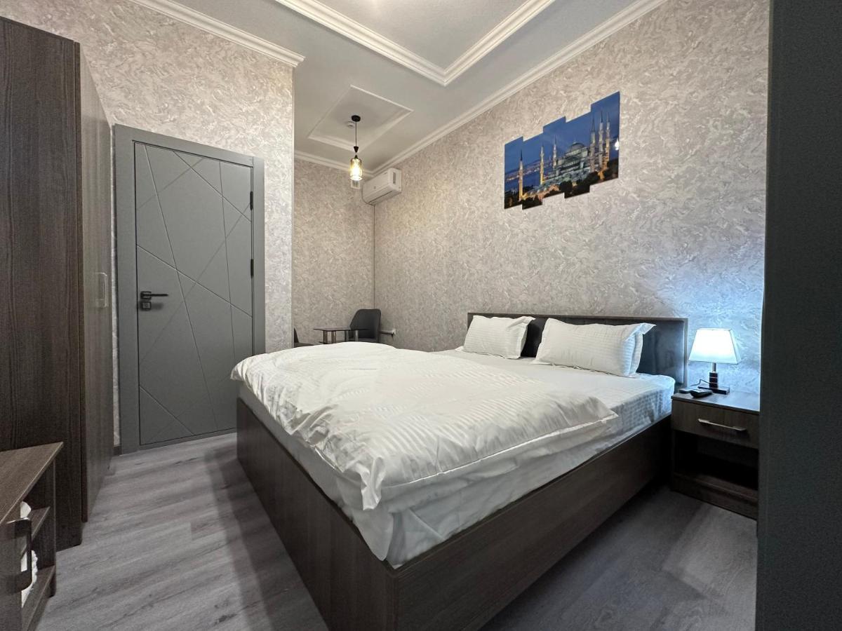 Byond Hotel & Hostel Tasjkent Buitenkant foto