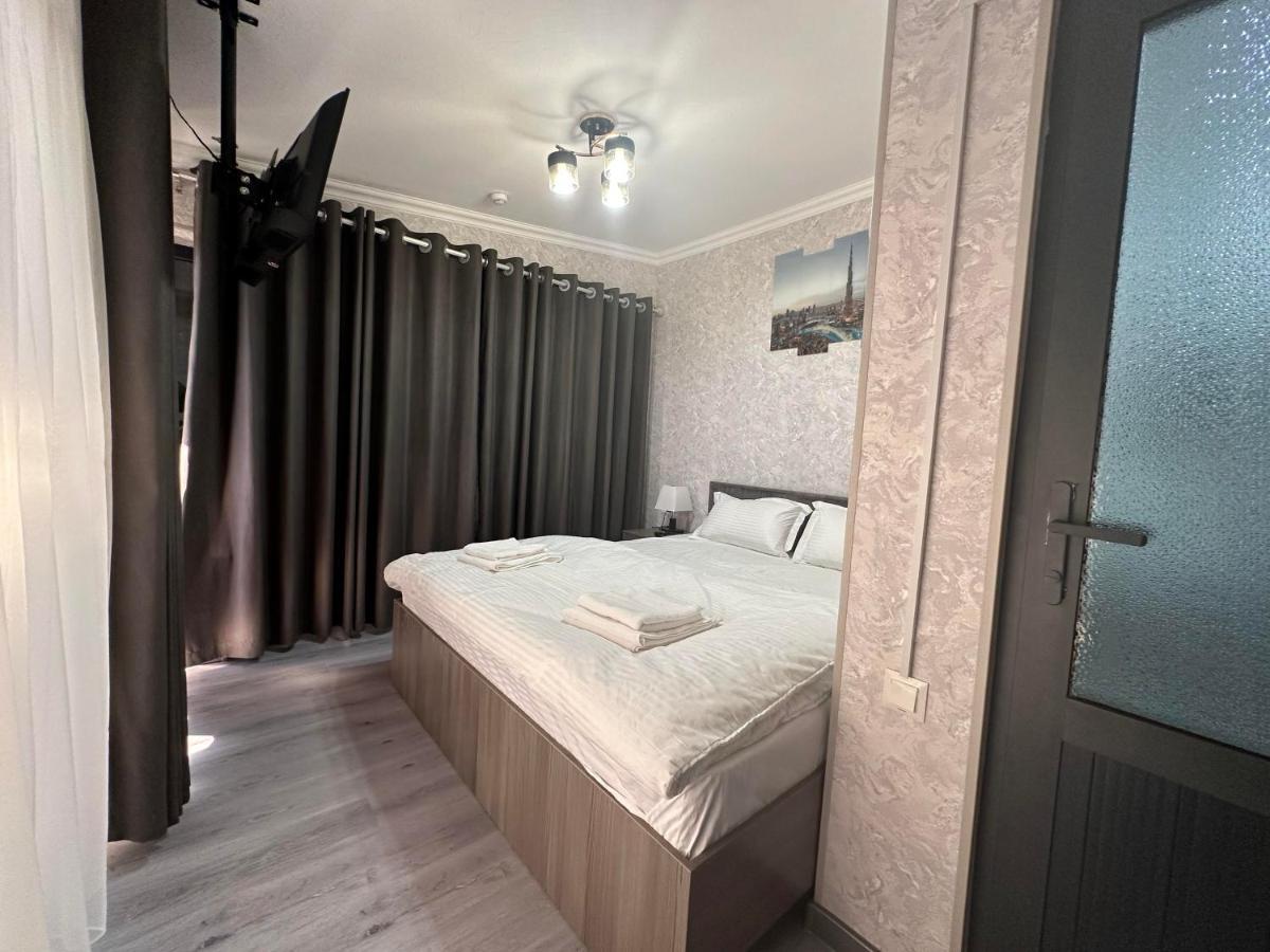 Byond Hotel & Hostel Tasjkent Buitenkant foto